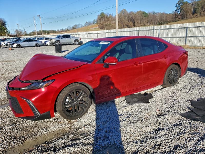 Фото 1 - TOYOTA CAMRY