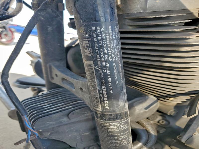 HARLEY-DAVIDSON FL 2015