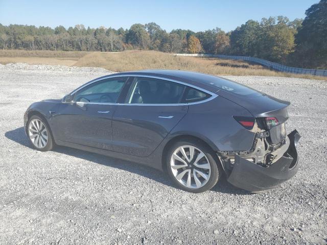 Фото 2 - TESLA MODEL 3