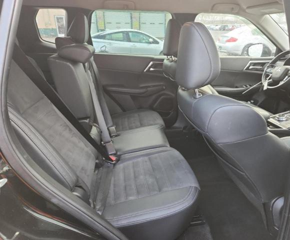 Фото 11 - MITSUBISHI OUTLANDER