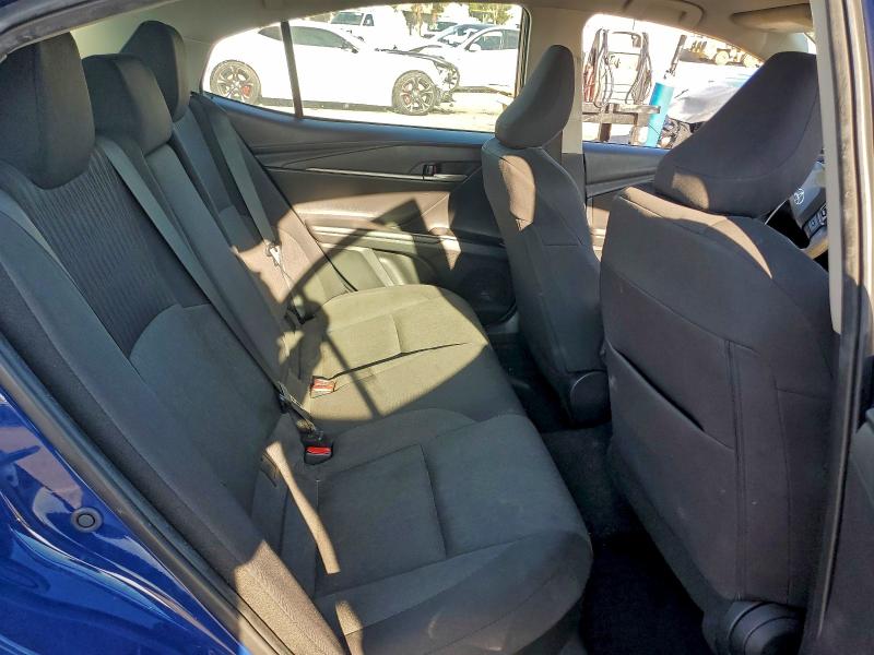 Фото 10 - TOYOTA CAMRY