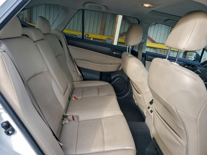 Фото 10 - SUBARU OUTBACK