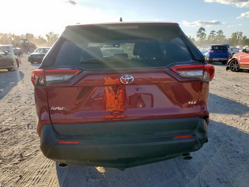 Фото 6 - TOYOTA RAV4