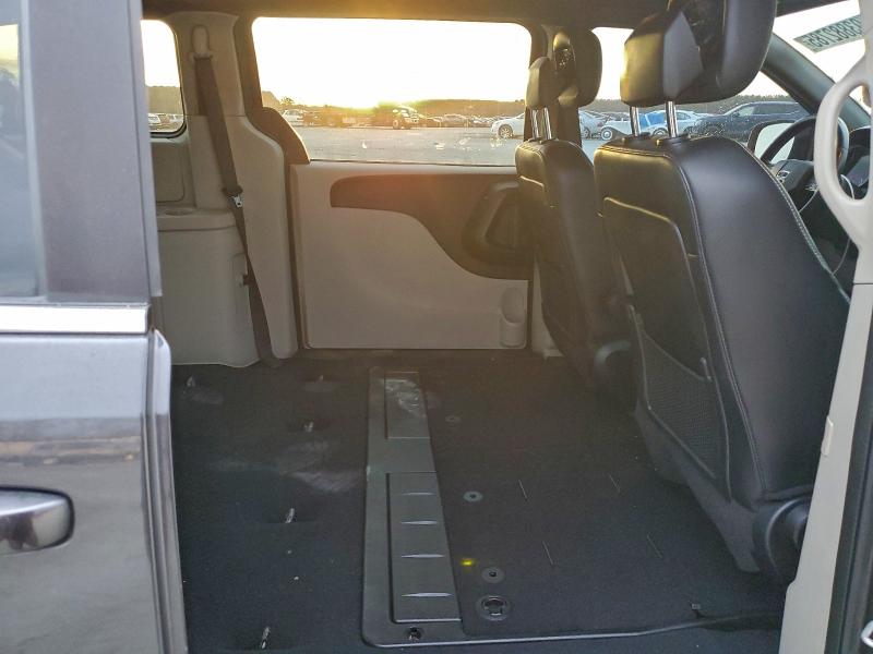 Фото 11 - DODGE CARAVAN