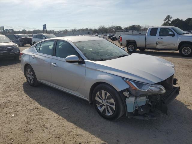 Фото 4 - NISSAN ALTIMA