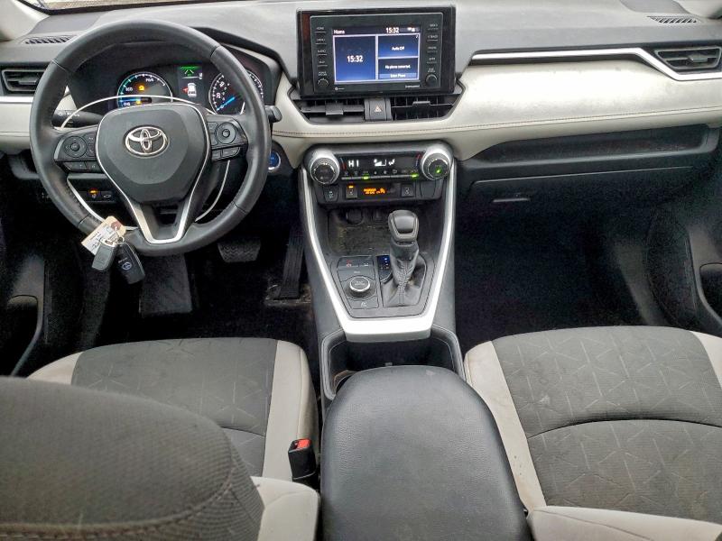 Фото 8 - TOYOTA RAV4