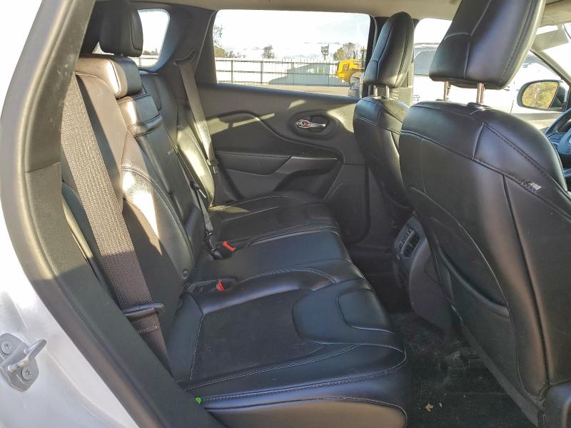 Фото 11 - JEEP GRAND CHER