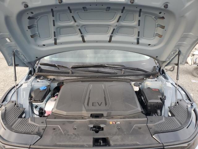 Фото 12 - HYUNDAI IONIQ