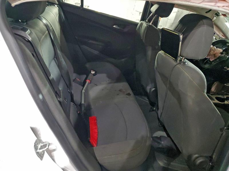 Фото 10 - CHEVROLET CRUZE