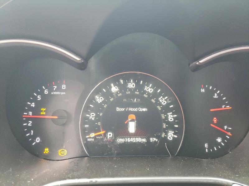 Фото 9 - KIA SORENTO