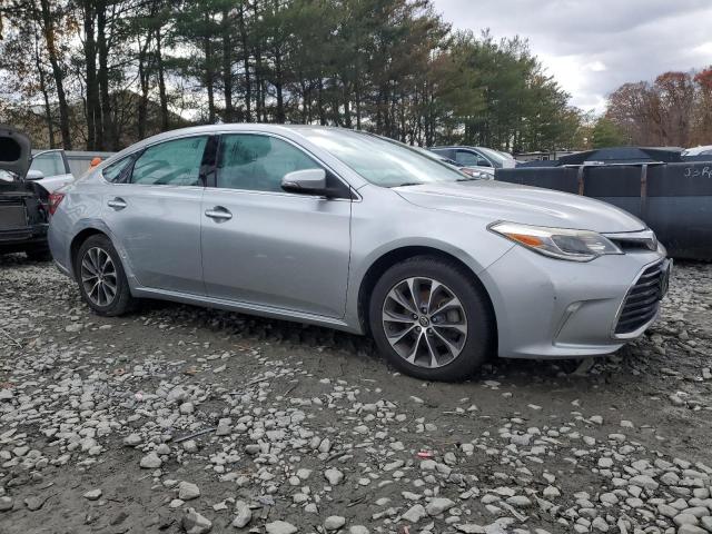 Фото 4 - TOYOTA AVALON