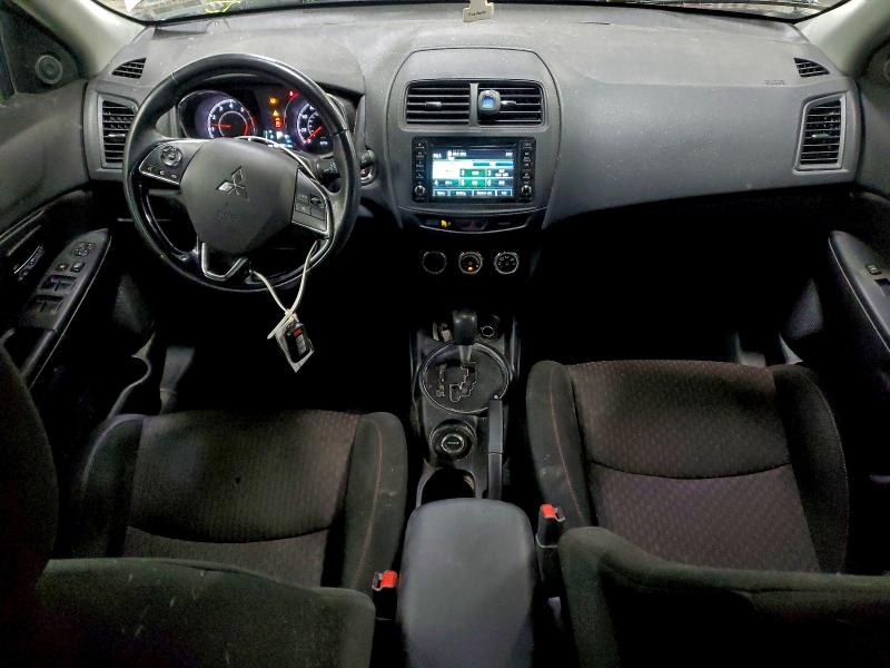 Фото 8 - MITSUBISHI OUTLANDER