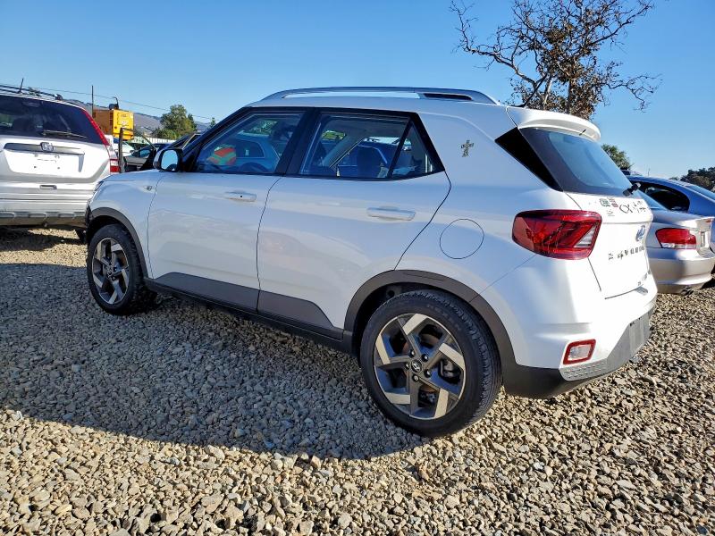 Фото 2 - HYUNDAI VENUE