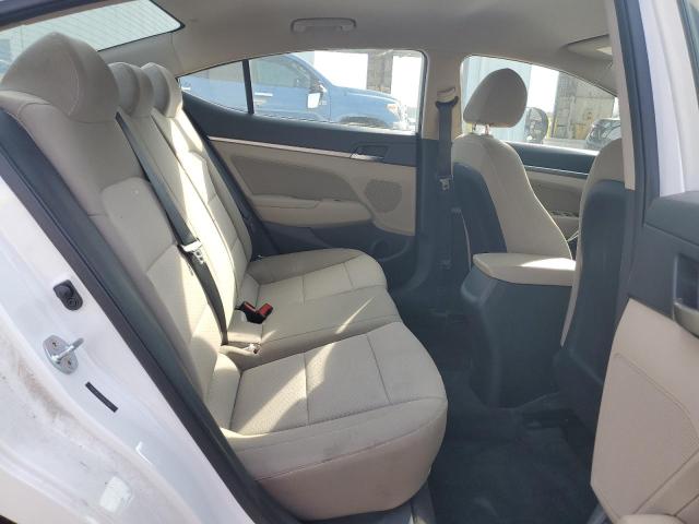 Фото 10 - HYUNDAI ELANTRA