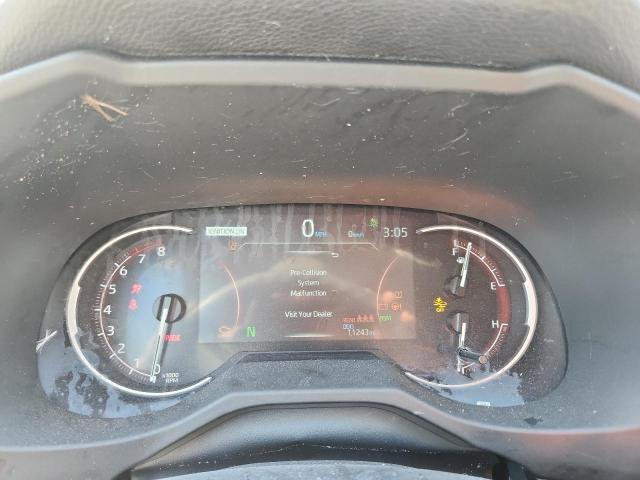 Фото 9 - TOYOTA RAV4