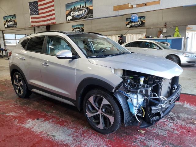 Фото 4 - HYUNDAI TUCSON