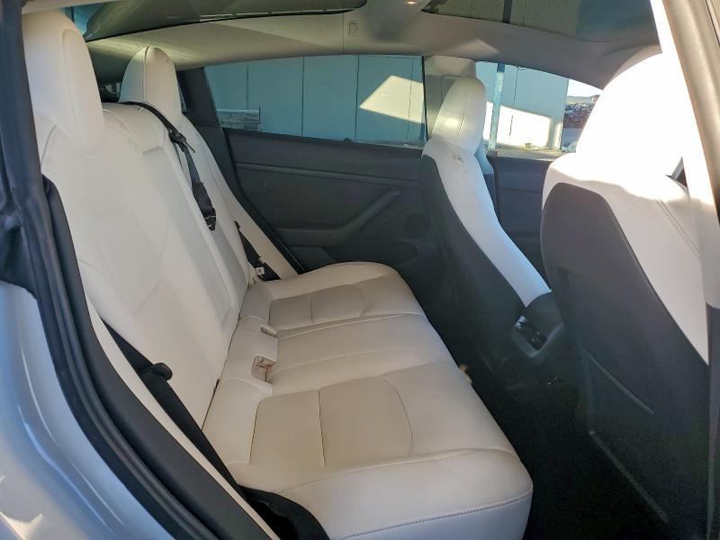 Фото 10 - TESLA MODEL 3