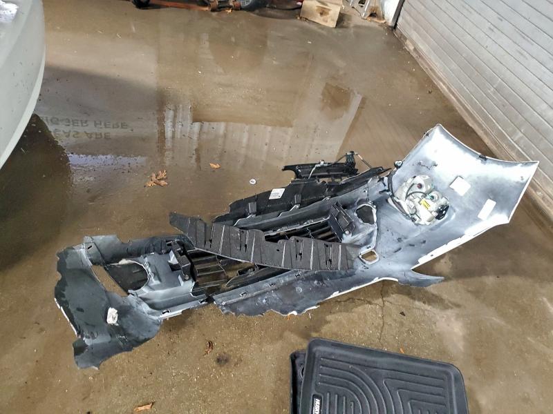 Фото 12 - TOYOTA PRIUS