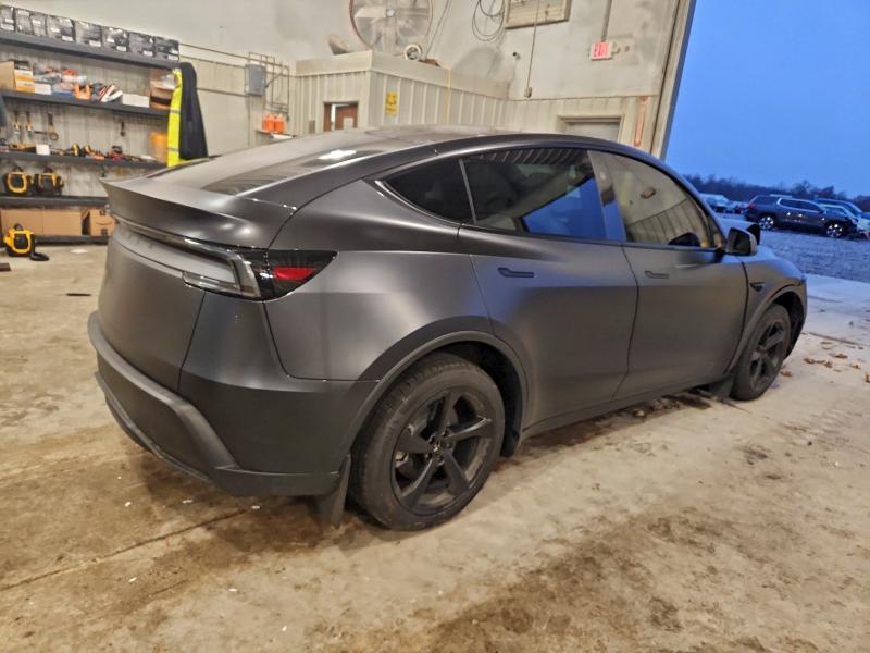 Фото 3 - TESLA MODEL Y