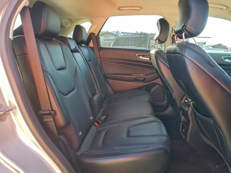 Фото 11 - FORD EDGE