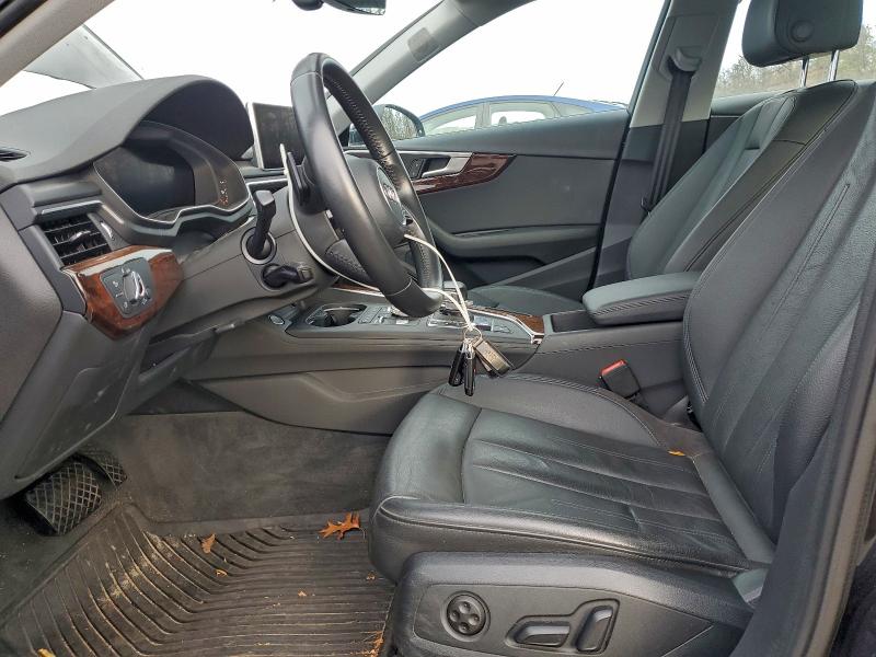 Фото 7 - AUDI A4