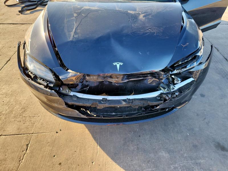 Фото 11 - TESLA MODEL 3