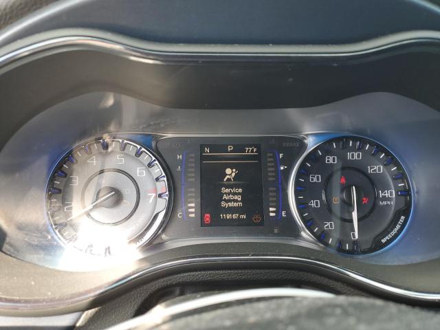 Фото 9 - CHRYSLER 200