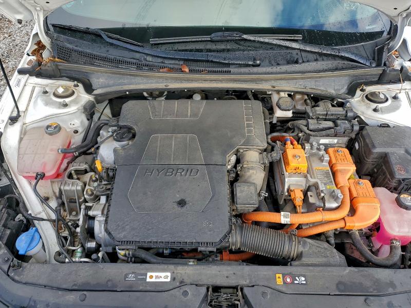 Фото 11 - HYUNDAI ELANTRA