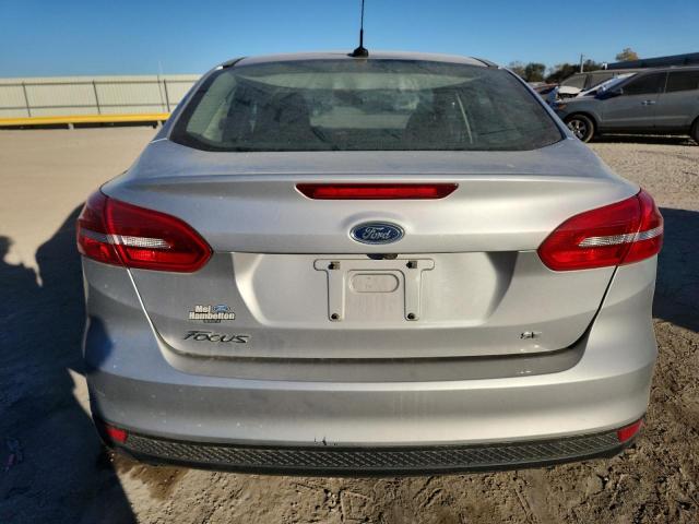 Фото 6 - FORD FOCUS