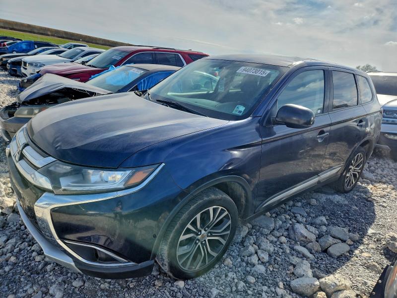 Фото 1 - MITSUBISHI OUTLANDER