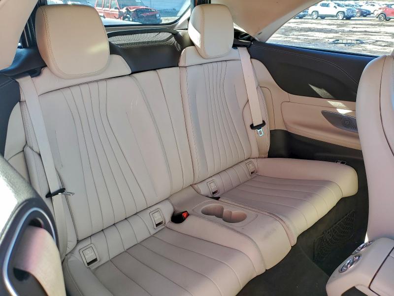 Фото 10 - MERCEDES-BENZ E-CLASS