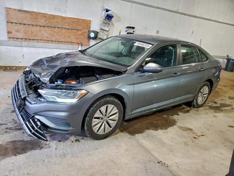 Фото 1 - VOLKSWAGEN JETTA