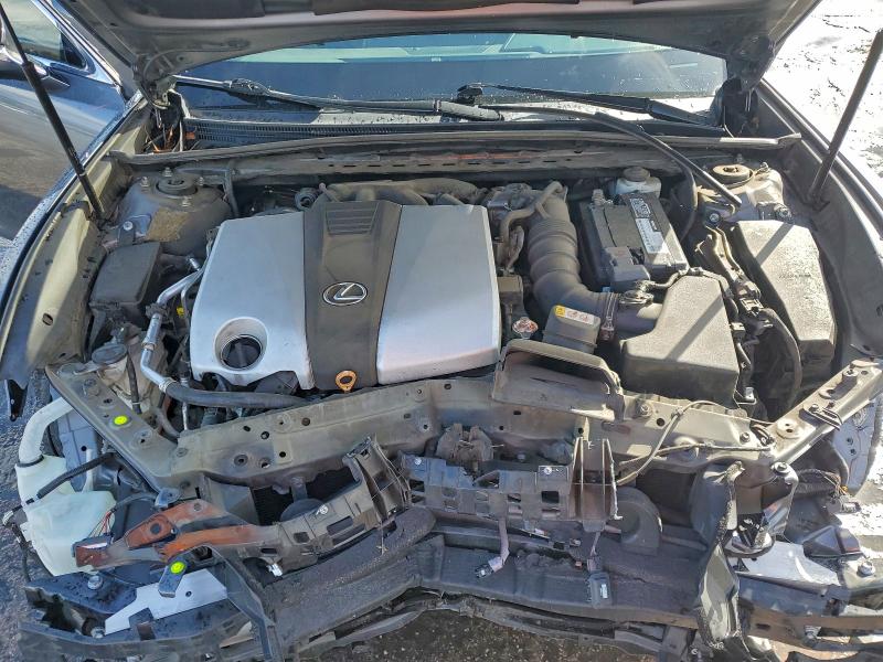 Фото 11 - LEXUS ES350