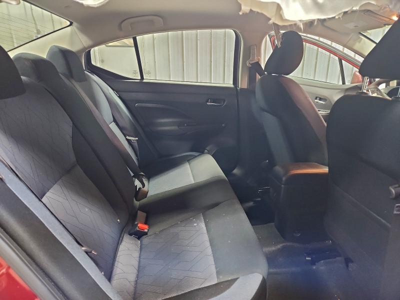 Фото 10 - NISSAN VERSA