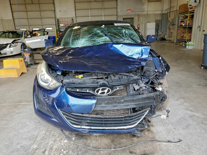 Фото 5 - HYUNDAI ELANTRA