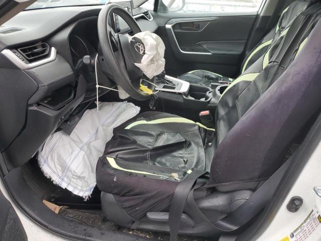 Фото 7 - TOYOTA RAV4