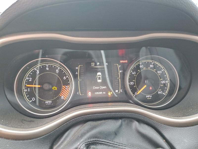 Фото 9 - JEEP GRAND CHER