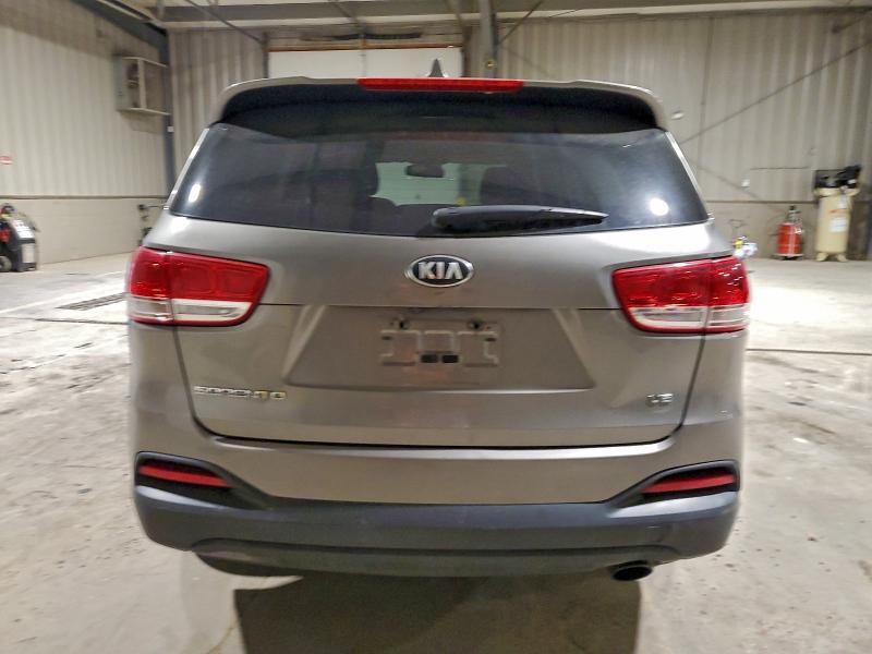 Фото 6 - KIA SORENTO