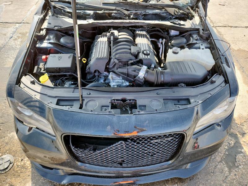 Фото 11 - CHRYSLER 300