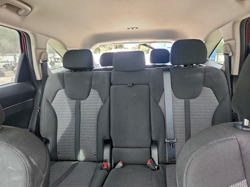 Фото 10 - KIA SORENTO