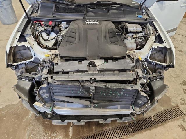 Фото 12 - AUDI Q7