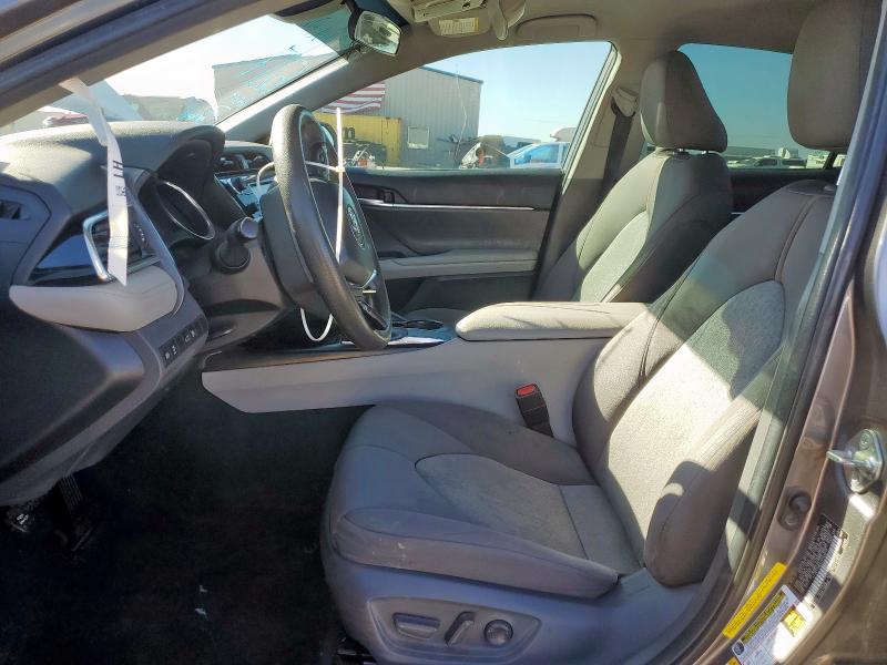 Фото 7 - TOYOTA CAMRY