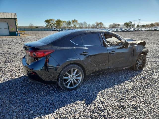 Фото 3 - MAZDA 3