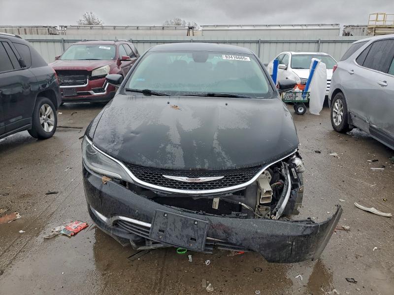 Фото 5 - CHRYSLER 200