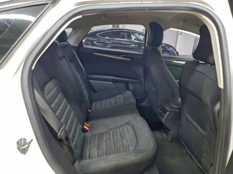 Фото 10 - FORD FUSION