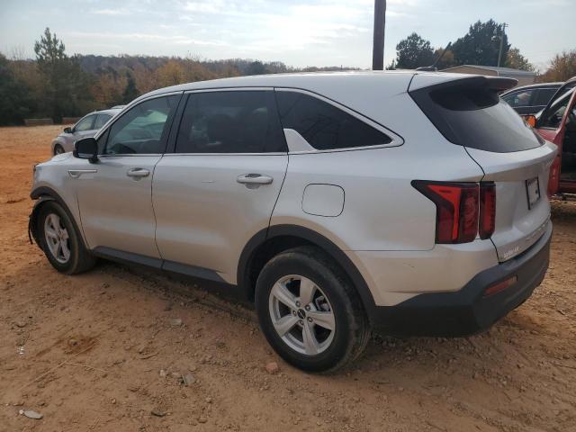 Фото 2 - KIA SORENTO