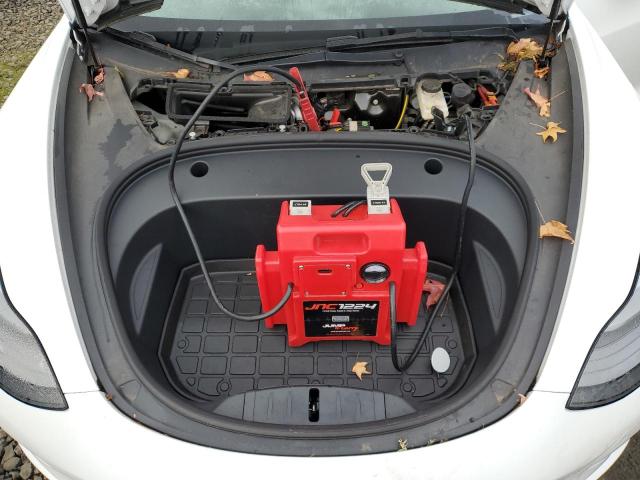 Фото 11 - TESLA MODEL 3