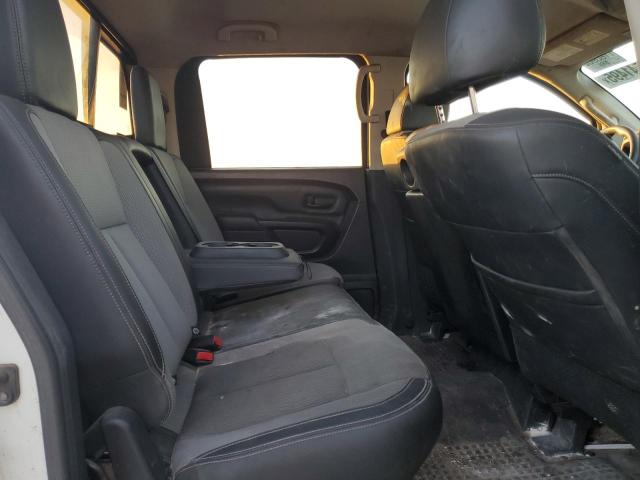 Фото 10 - NISSAN TITAN