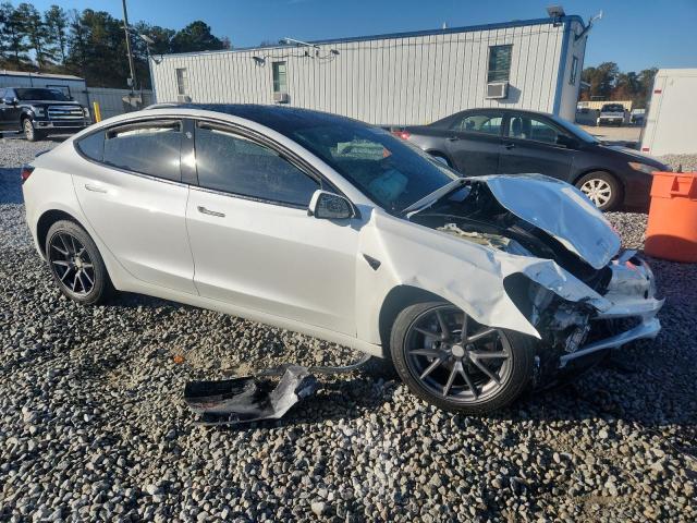 Фото 4 - TESLA MODEL 3