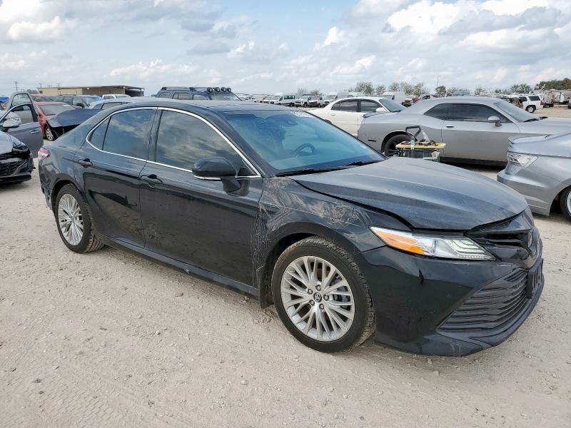 Фото 4 - TOYOTA CAMRY